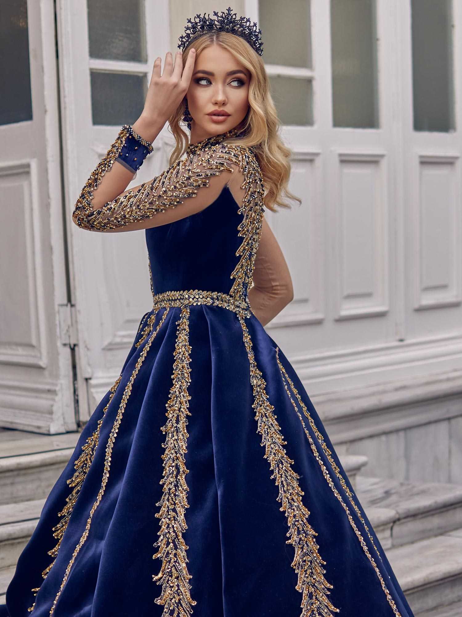 Fancy Royal Blue Sequin Rhinestones Long Tail Prom Egagemant Ball Gown