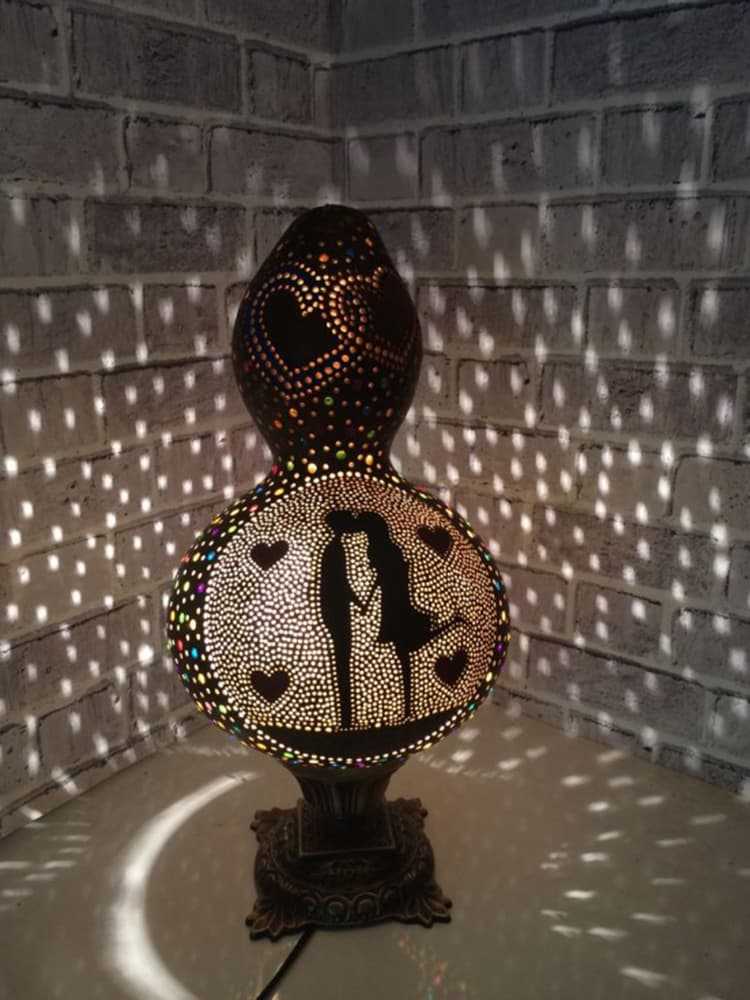 valentines-gourd-lamp-handmade-gourd