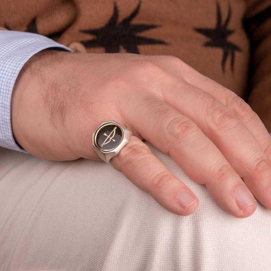 Great Seljuk Arrow Bow Motif Diagonal Design Enameled Silver Men's Ring