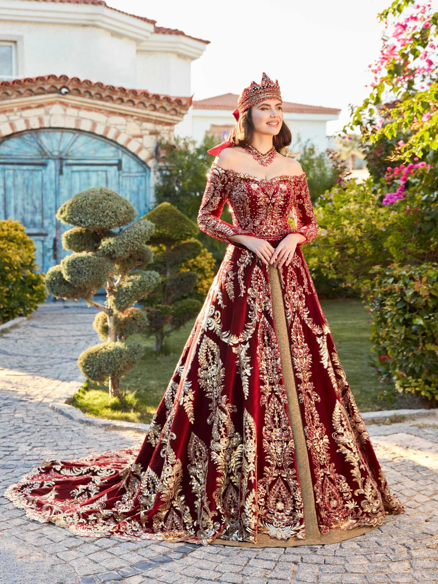 Elegant Lady Red Gold Sequin Long Tail Off Shoulder Party Dress 40