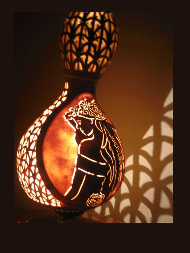 fabulous-bridal-gourd-lampshadamazing gourd lamps-gourd art-hand carved gourd lampsa