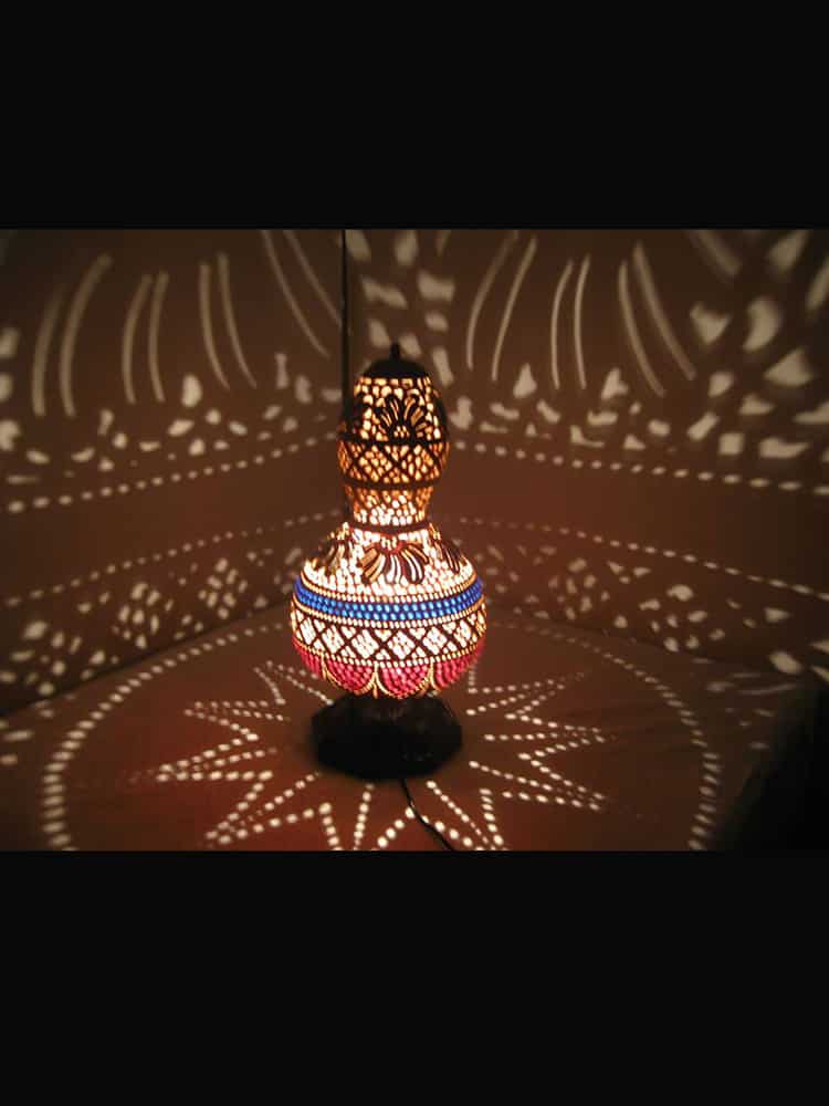 Turkeyfamousfor-Traditional-Henna-Gourd-Lampshade