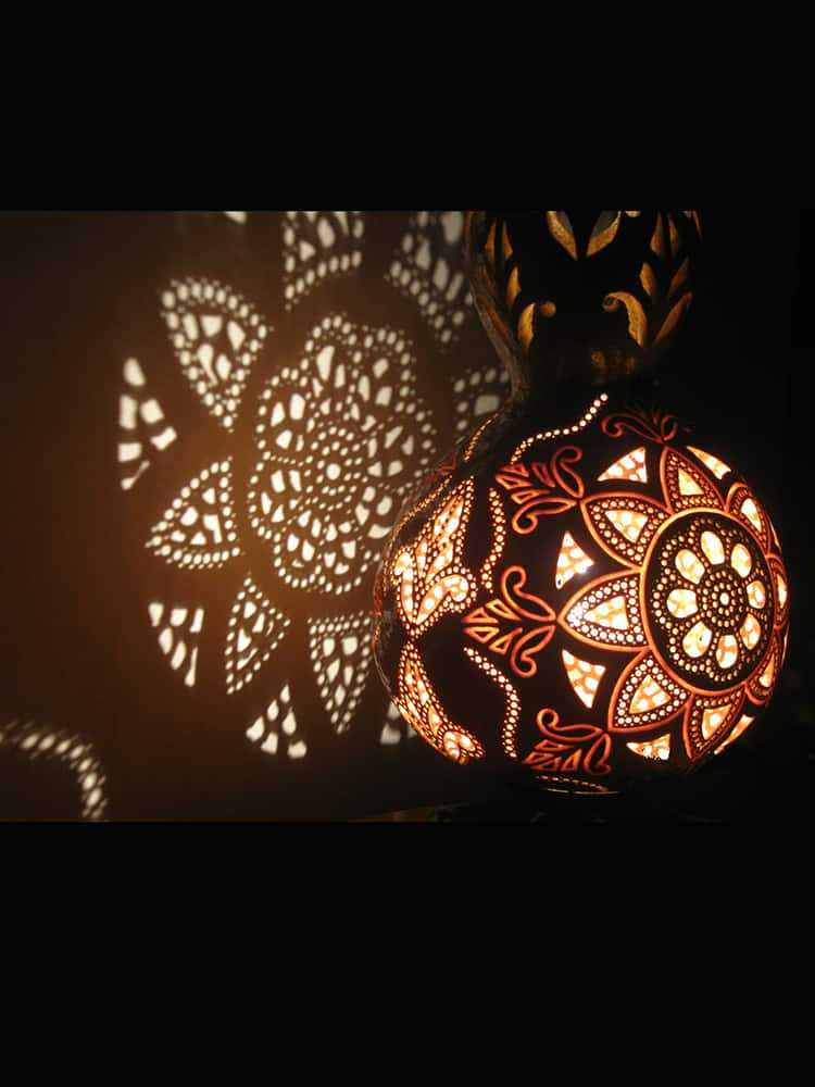 artistic-carved-gourd-lampshade