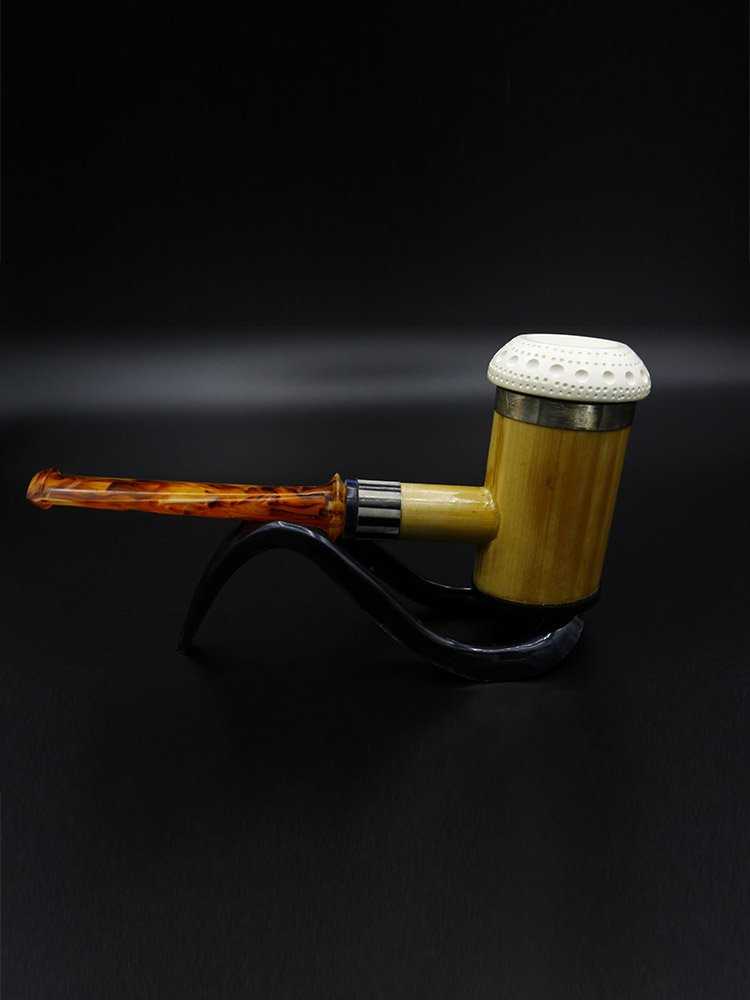 bamboo-poker-pipe