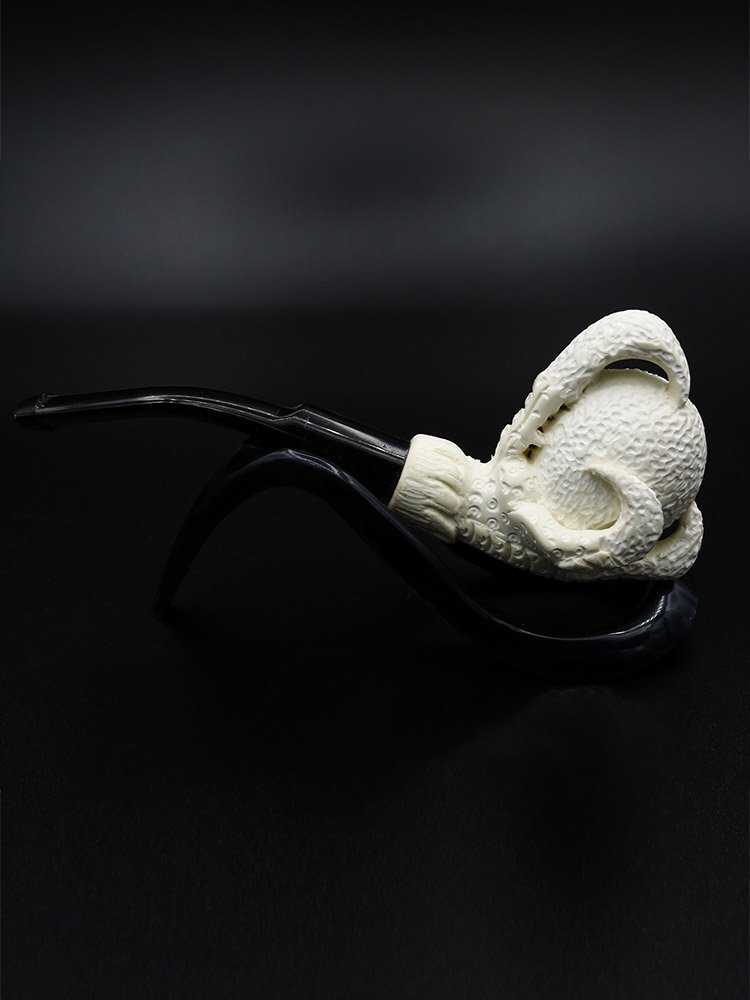 cool-eagles-claw-pipe