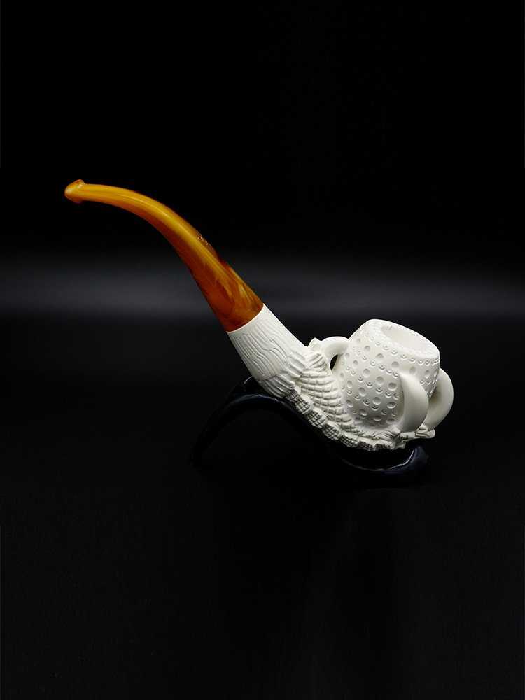 eagle-claw-pipe