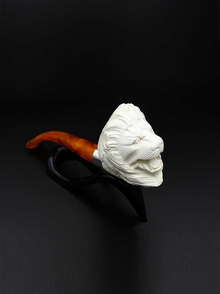 Lion Meerschaum Pipe