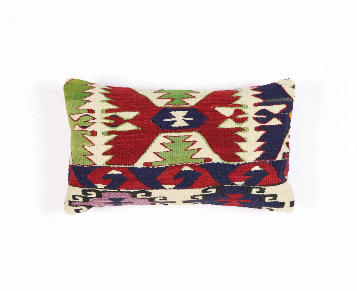 som kilim pillows