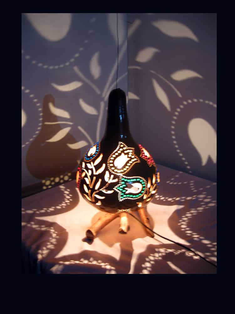 decorative-tulip-pattern-gourd-lampshade